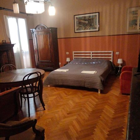 San Petronio Room And Suite Rooms - By Bolognacentro Luxuryh Dış mekan fotoğraf