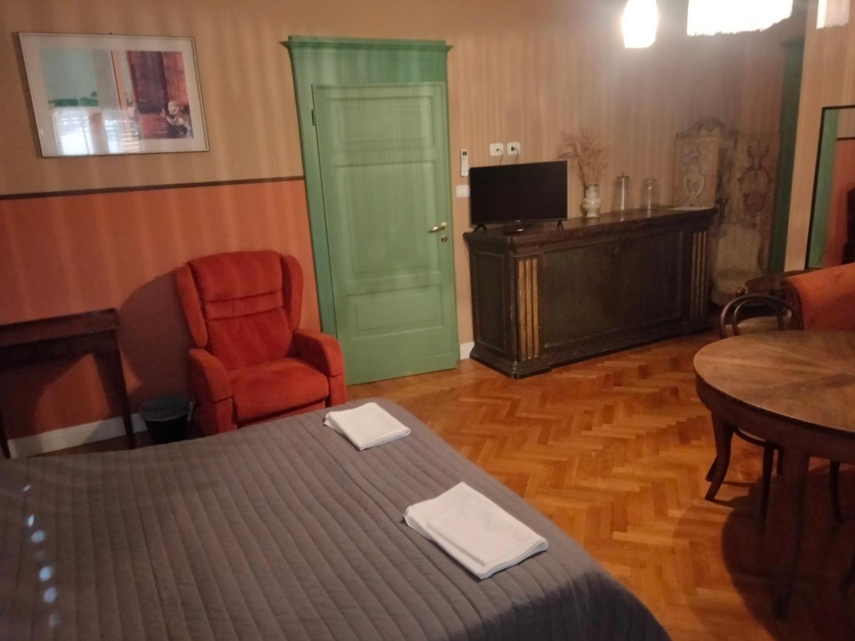 San Petronio Room And Suite Rooms - By Bolognacentro Luxuryh Dış mekan fotoğraf