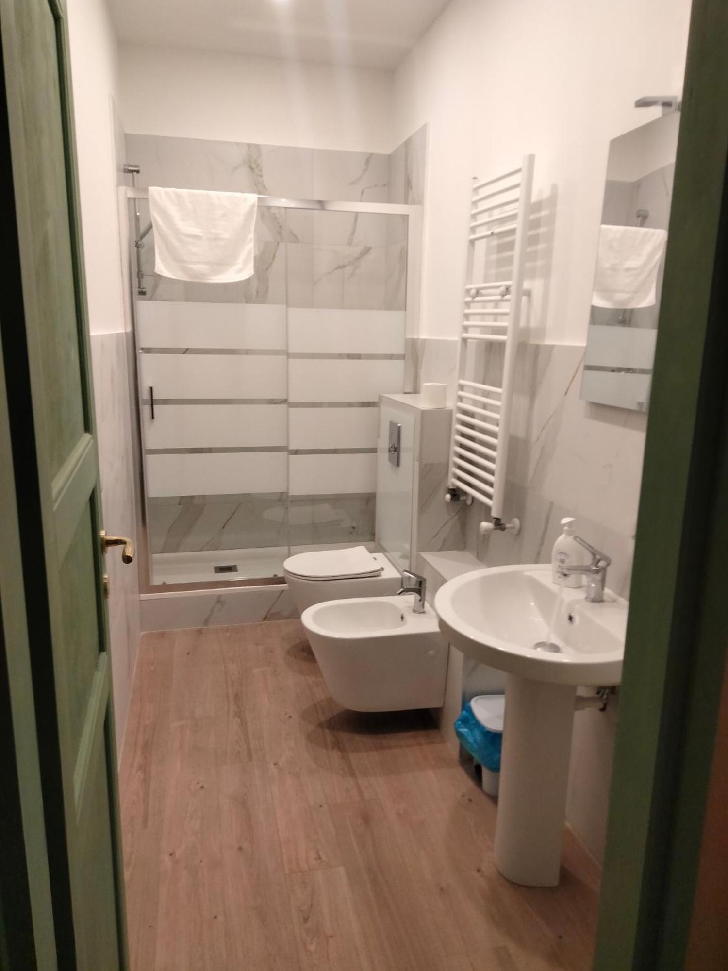San Petronio Room And Suite Rooms - By Bolognacentro Luxuryh Dış mekan fotoğraf